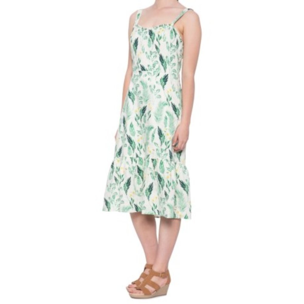 NWT  C&C California Floral Print Dress